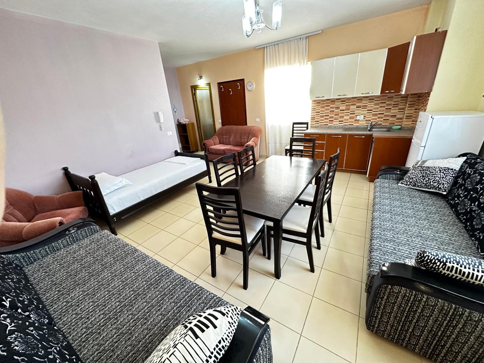 Romance Holiday Garden Inn دراس المظهر الخارجي الصورة