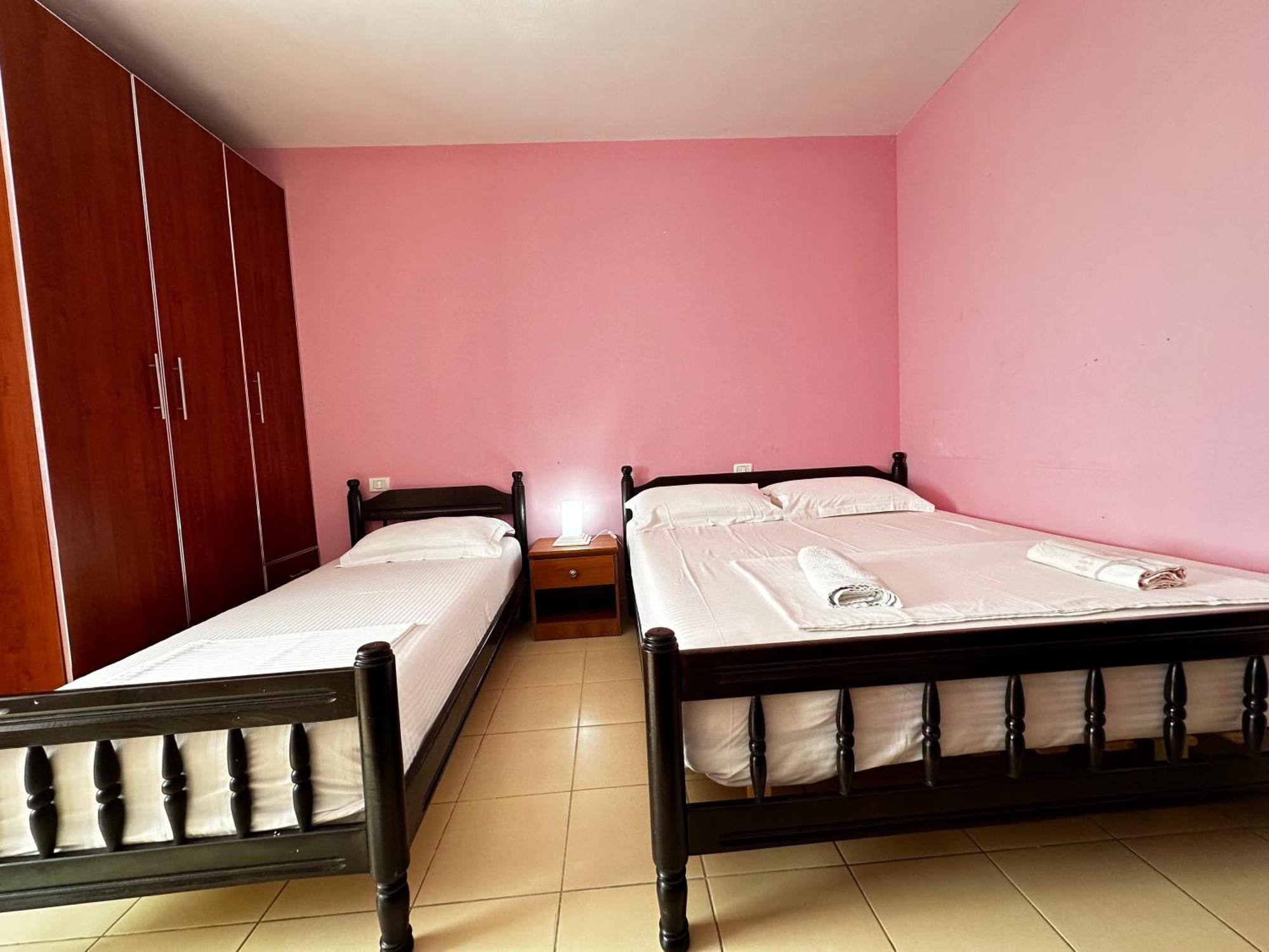 Romance Holiday Garden Inn دراس المظهر الخارجي الصورة