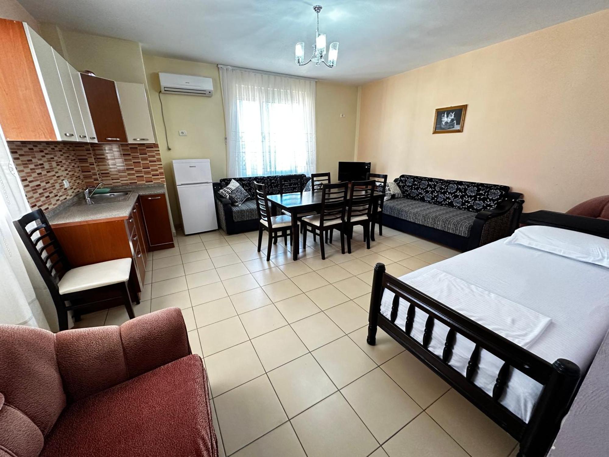 Romance Holiday Garden Inn دراس المظهر الخارجي الصورة